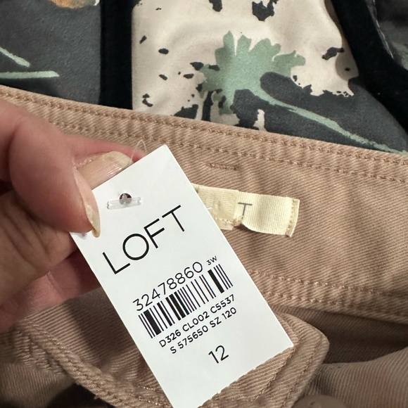 LOFT NWT Tan Denim Cropped Tie Waist Pants.  Size 12 - Picture 4 of 4